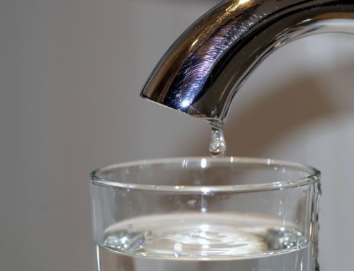 ¿Sabías que la dureza del agua influye en las instalaciones de fontanería?